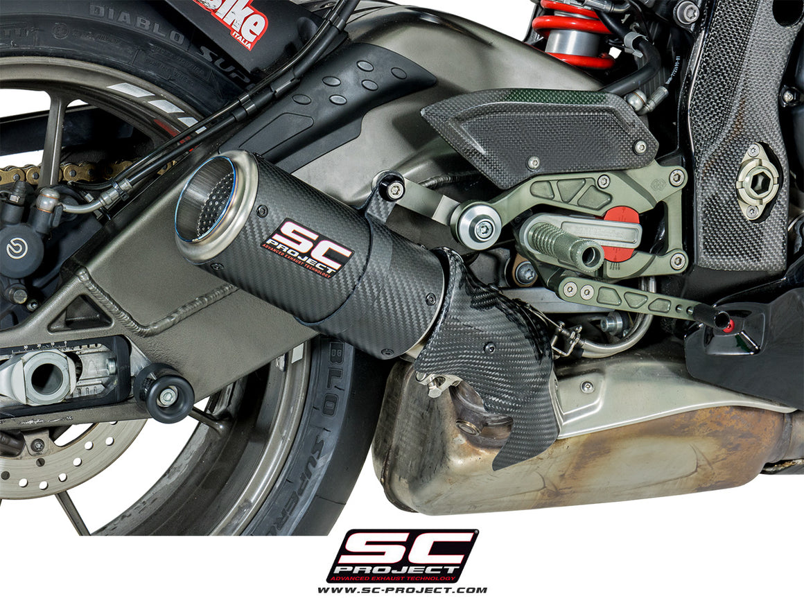 Picture of CR-T carbon fibre exhaust