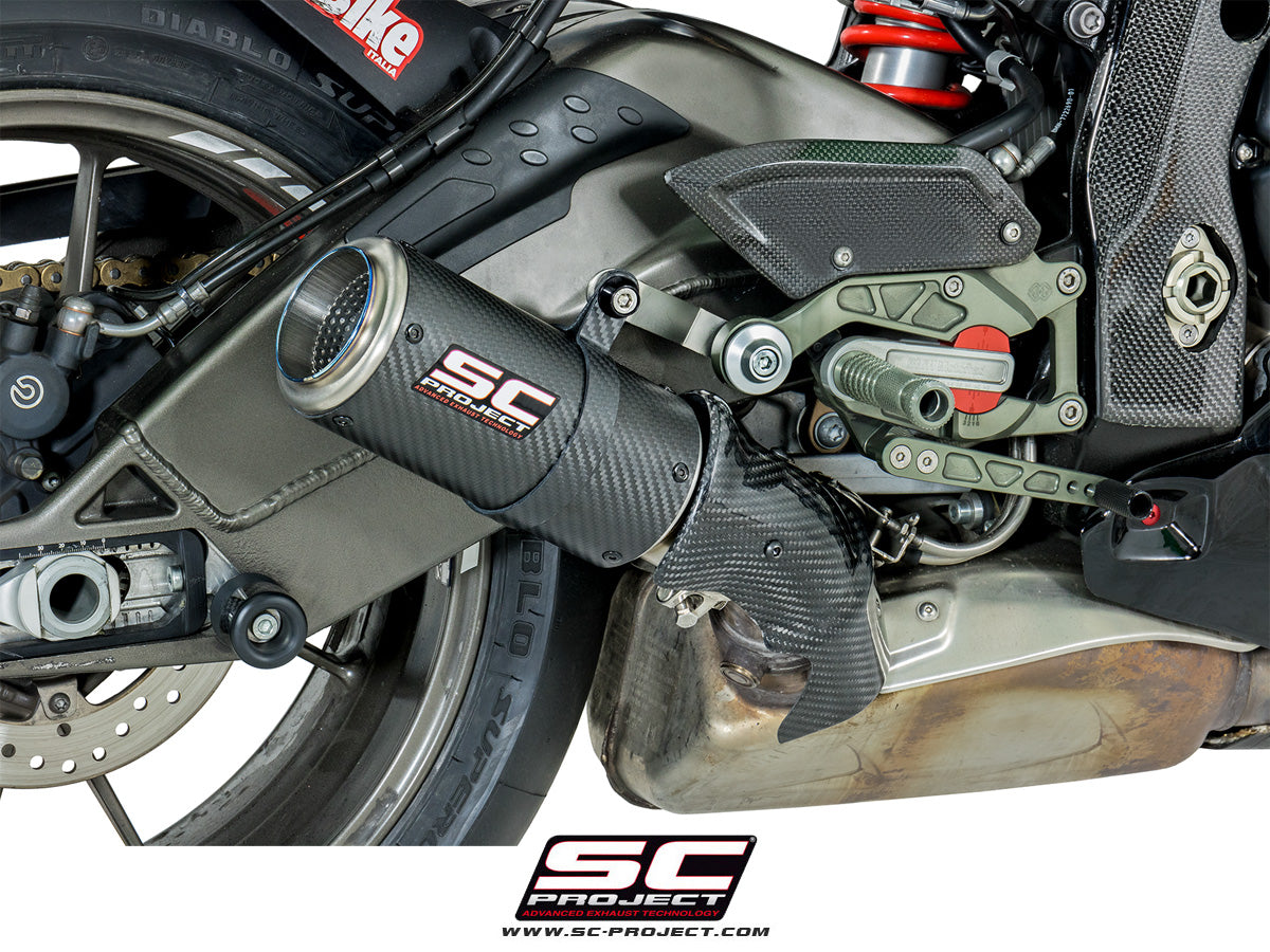 Picture of CR-T carbon fibre exhaust