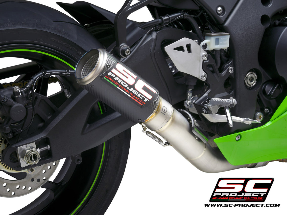 Picture of CR-T carbon fibre exhaust, with de-cat link pipe