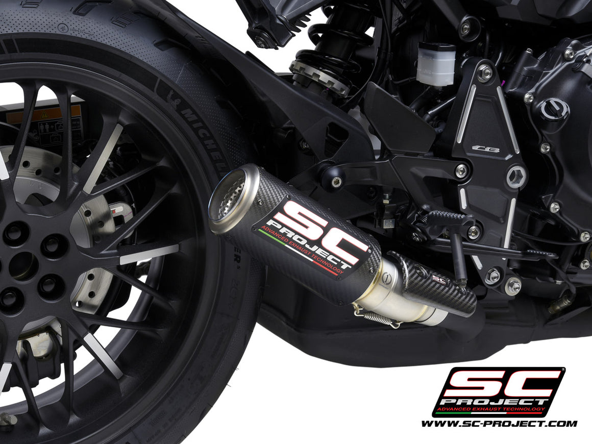 Picture of CR-T carbon fibre exhaust