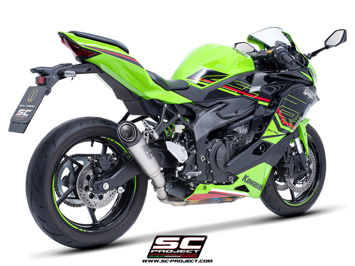 Kawasaki ZX-4R - RR with SC-Project S1 titanium exhaust, 3/4 rear view