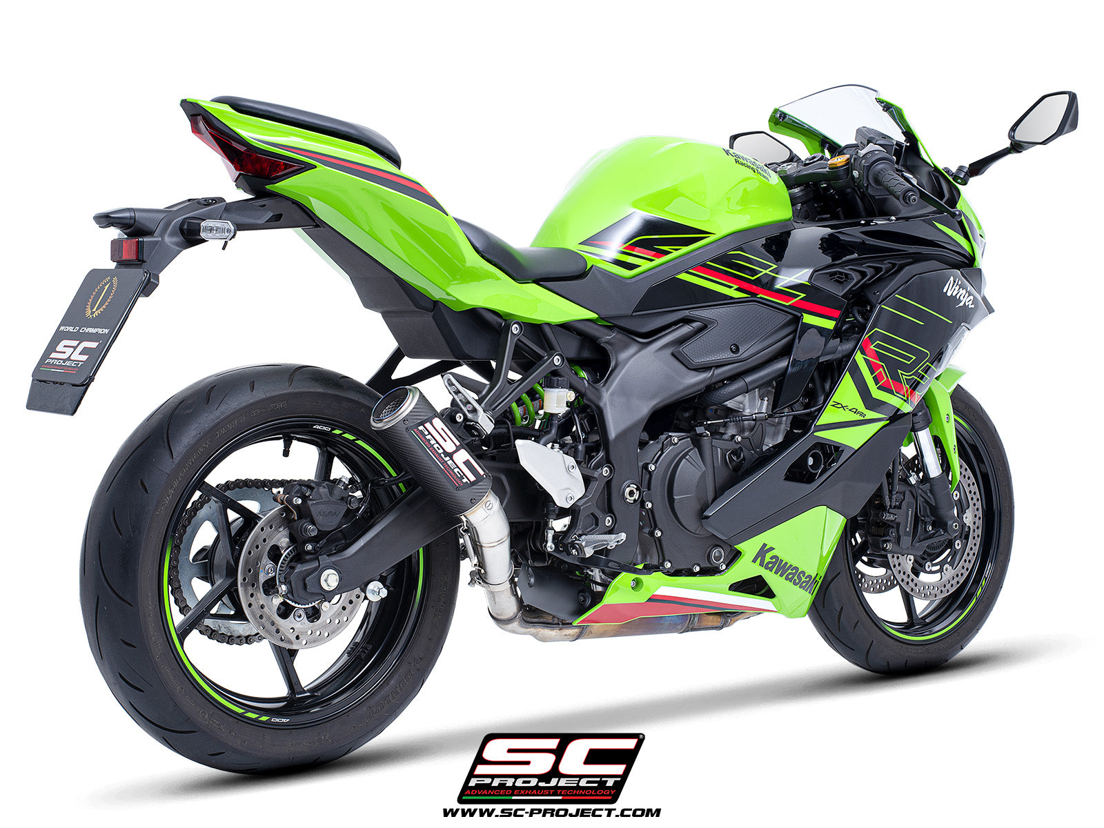 Kawasaki ZX-4R - RR with SC-Project CR-T carbon exhaust, 3/4 rear view