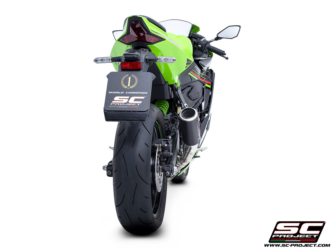 Kawasaki ZX-4R - RR with SC-Project CR-T carbon exhaust, 3/4 rear view