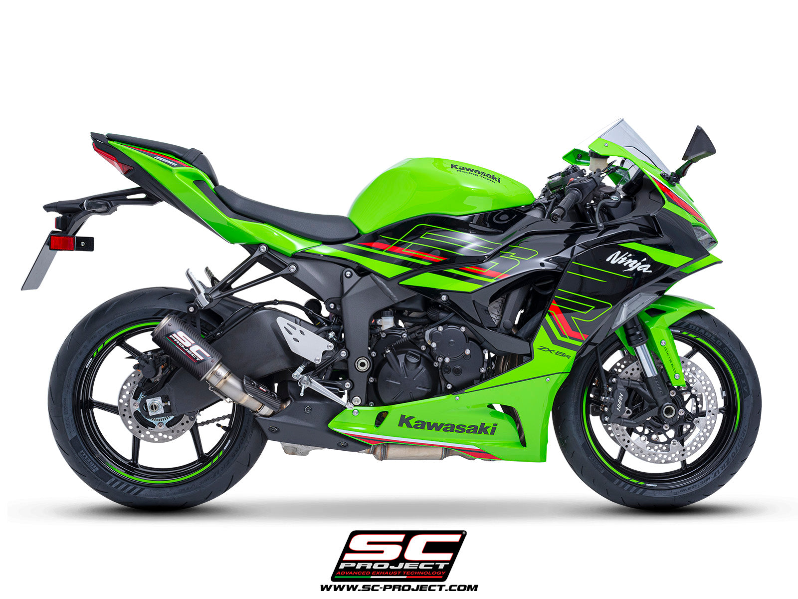 Kawasaki ZX-6R 2024 with SC-Project CR-T carbon exhaust, 3/4 rear view