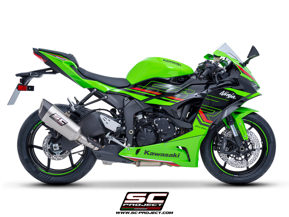 Kawasaki_Ninja-ZX-6R with SC-Project SC1-R titanium exhaust, 3/4 rear view