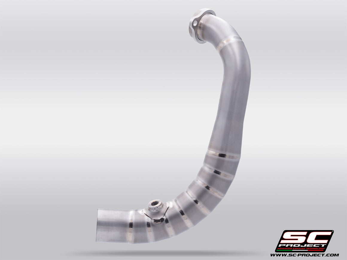 Kove 450 Rally with SC-Project 1-1 header titanium exhaust, 3/4 rear view