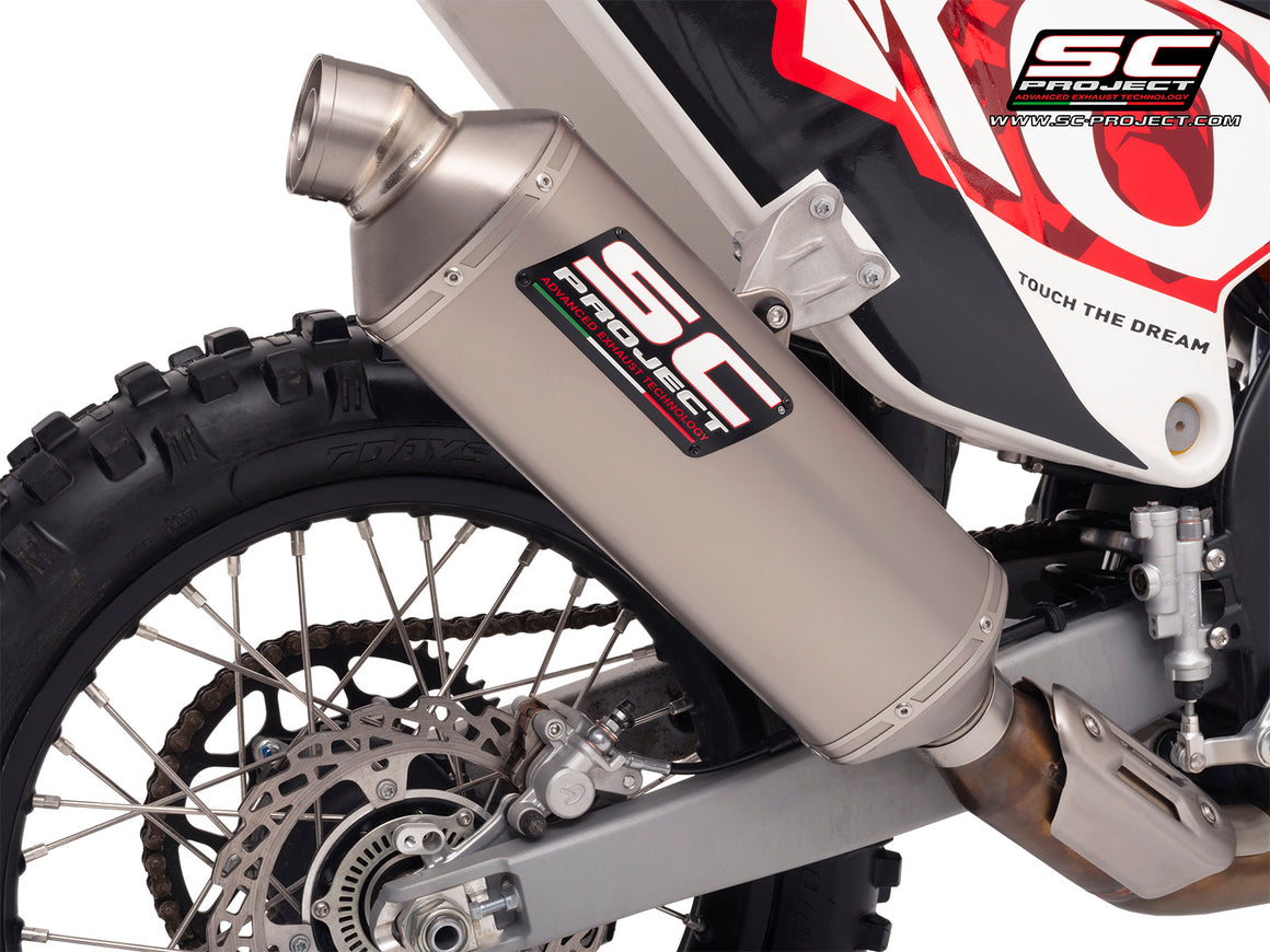 Kove 450 Rally with SC-Project Rally-X GT titanium exhaust, 3/4 rear view