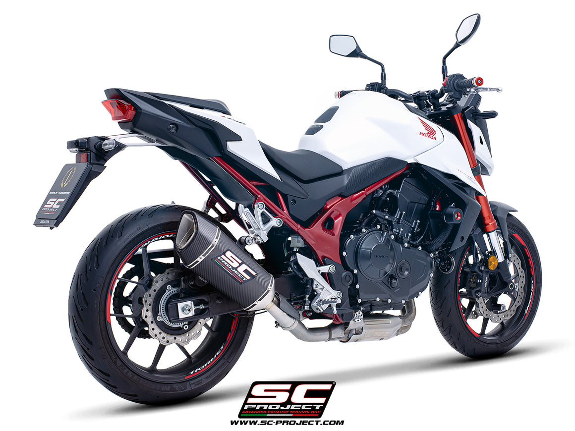 Honda CB750 Hornet with SC-Project SC1-R carbon exhaust, 3/4 rear view