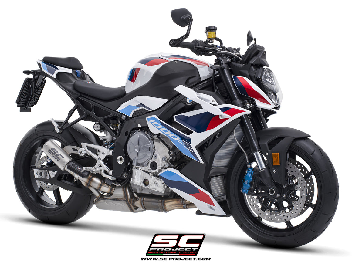 BMW M 1000 R with SC-Project CR-T titanium exhaust, with stoneguard grid, 3/4 rear view
