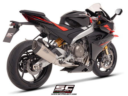 Aprilia Tuono 660 with SC-Project 2-1 stainless steel full exhaust system, with SC1-R titanium exhaust, 3/4 rear view