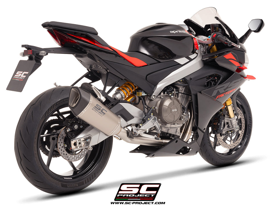 Aprilia Tuono 660 with SC-Project 2-1 stainless steel full exhaust system, with SC1-R titanium exhaust, 3/4 rear view
