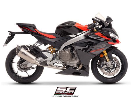 Aprilia Tuono 660 with SC-Project 2-1 stainless steel full exhaust system, with SC1-R titanium exhaust, 3/4 rear view