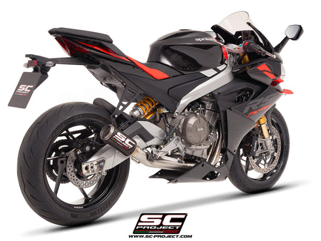 Aprilia Tuono 660 with SC-Project 2-1 stainless steel full exhaust system, with CR-T carbon exhaust, 3/4 rear view