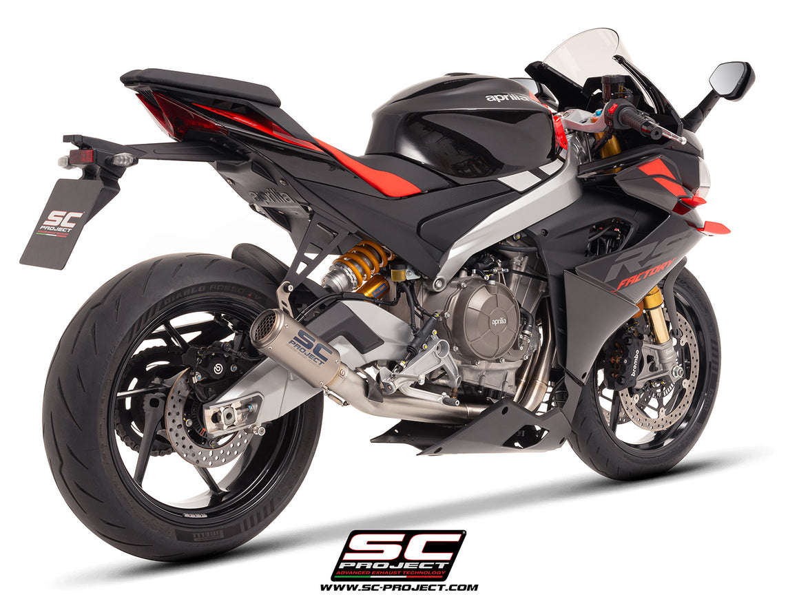Aprilia Tuono 660 with SC-Project 2-1 stainless steel full exhaust system, with CR-T titanium exhaust, 3/4 rear view
