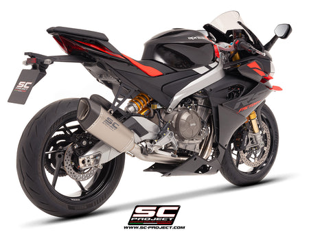 Aprilia Tuono 660 with SC-Project 2-1 stainless steel full exhaust system, with SC1-R titanium exhaust, 3/4 rear view