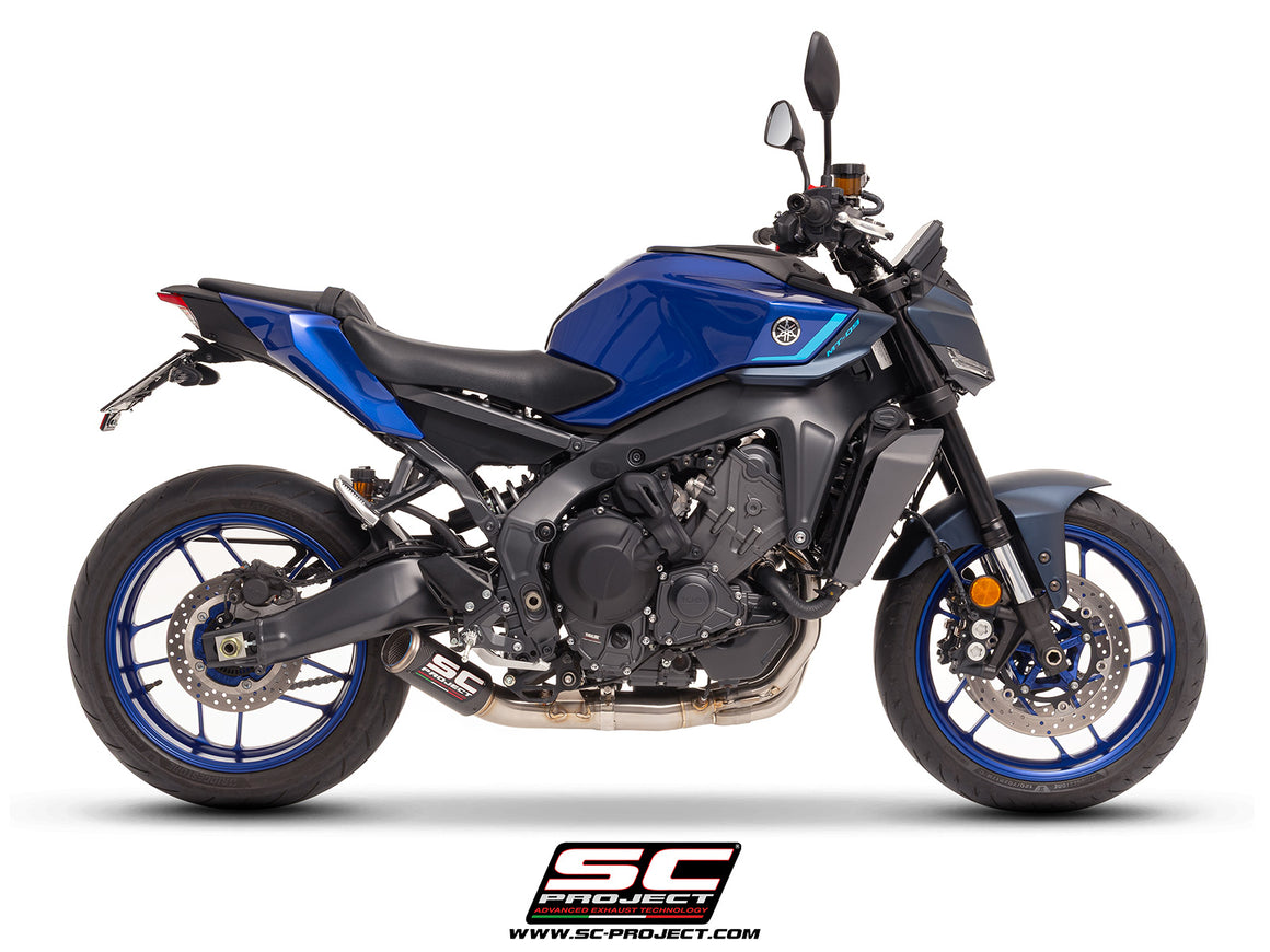 YAMAHA MT-09 (2024 - 2025) with SC-Project CR-T carbon exhaust, 3/4 rear view
