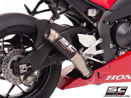 Honda CBR1000RR-R 2025 with SC-Project GP70-R carbon exhaust, 3/4 rear view