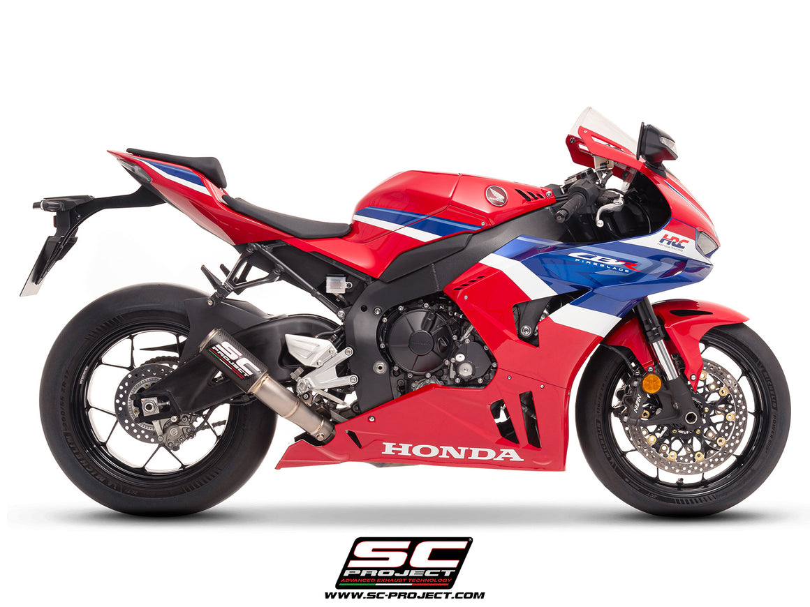 Honda CBR1000RR-R 2025 with SC-Project CR-T carbon exhaust, 3/4 rear view