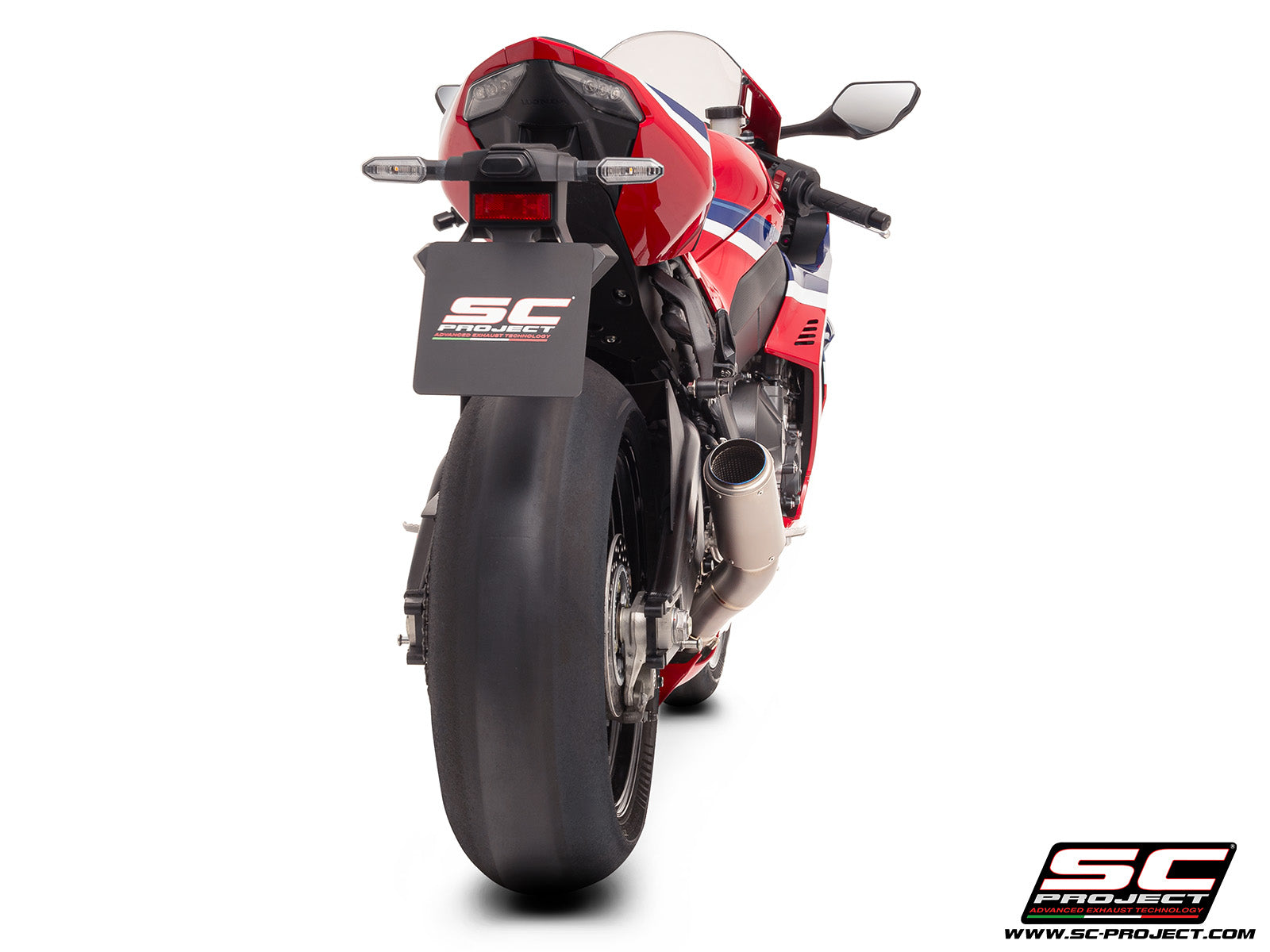 Honda CBR1000RR-R 2025 with SC-Project CR-T titanium exhaust, 3/4 rear view