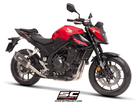 Honda CB500 Hornet with SC-Project SC1-S carbon exhaust, 3/4 rear view