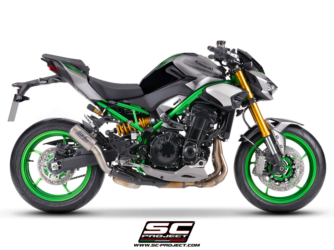 Kawasaki Z900 with SC-Project CR-T titanium exhaust, with stoneguard grid, 3/4 rear view
