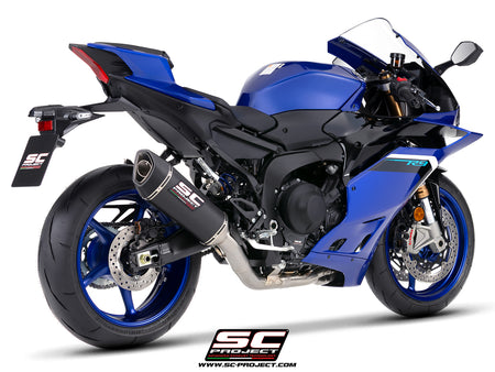 Yamaha R9 with SC-Project 3-1 full exhaust system, with SC1-R  carbon fibre exhaust, 3/4 rear view