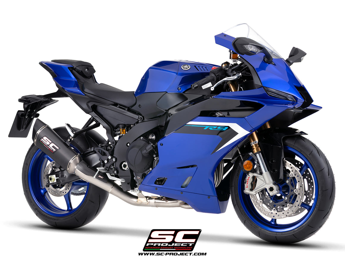 Yamaha R9 with SC-Project 3-1 full exhaust system, with SC1-R  carbon fibre exhaust, 3/4 rear view