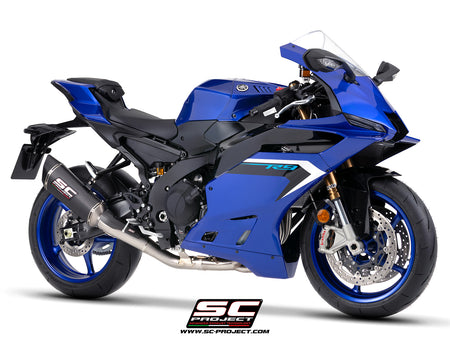Yamaha R9 with SC-Project 3-1 full exhaust system, with SC1-R  carbon fibre exhaust, 3/4 rear view