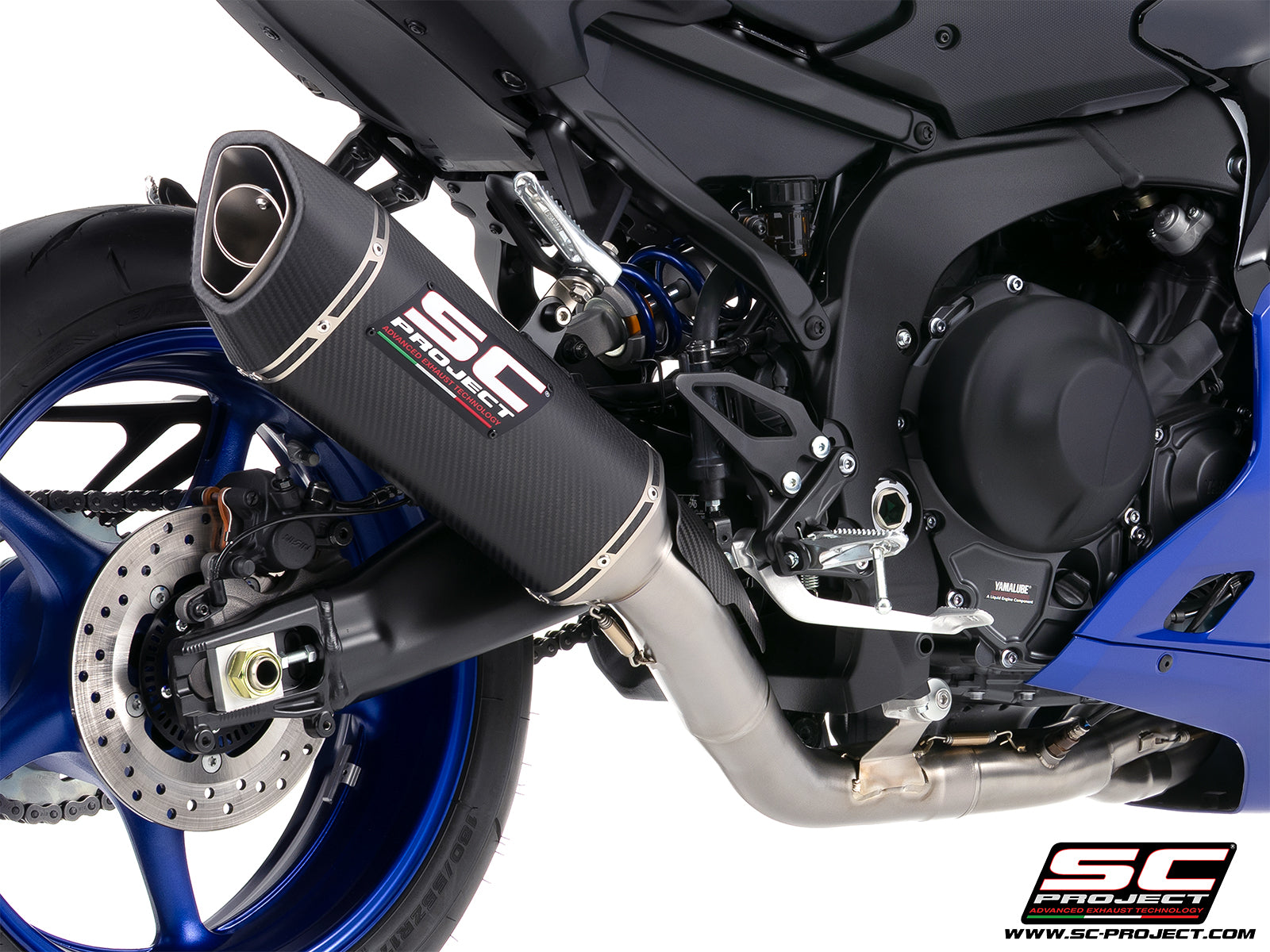 Yamaha R9 with SC-Project 3-1 full exhaust system, with SC1-R  carbon fibre exhaust, 3/4 rear view