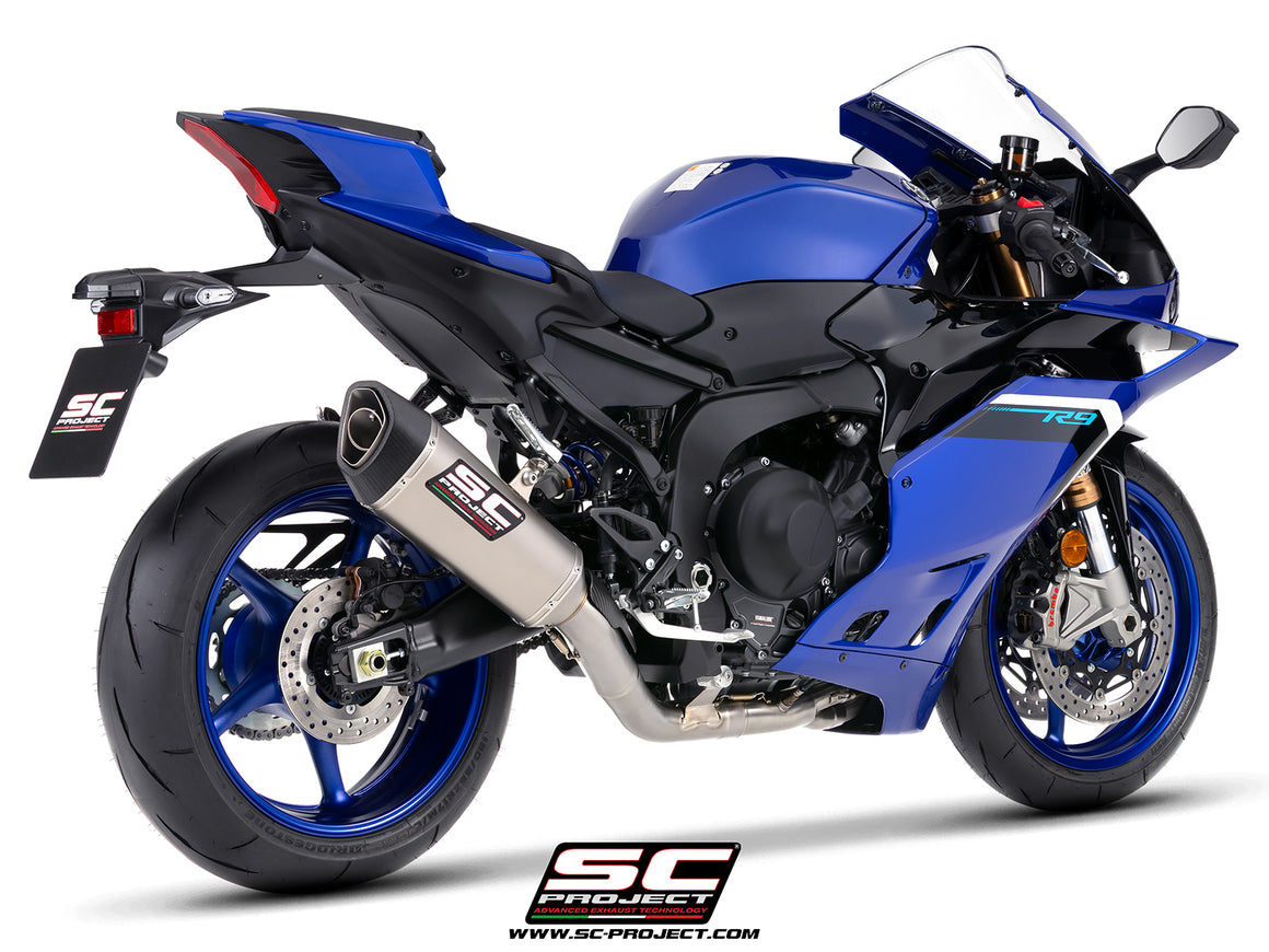 Yamaha R9 with SC-Project 3-1 full exhaust system, with SC1-R  titanium exhaust, 3/4 rear view