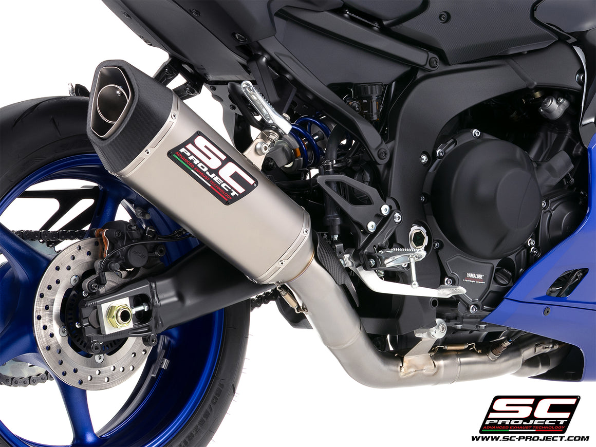 Yamaha R9 with SC-Project 3-1 full exhaust system, with SC1-R  titanium exhaust, 3/4 rear view