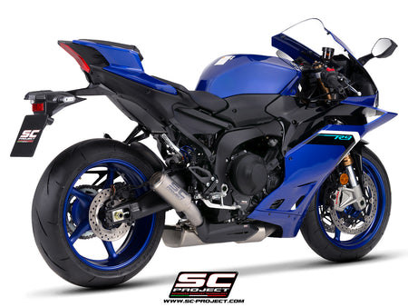 Yamaha R9 with SC-Project full exhaust system stainless steel, with CR-T titanium exhaust, with stoneguard grid, 3/4 rear view