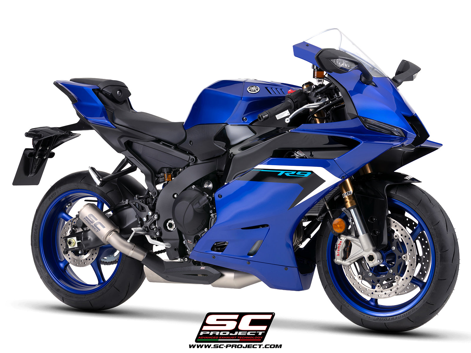 Yamaha R9 with SC-Project full exhaust system stainless steel, with CR-T titanium exhaust, with stoneguard grid, 3/4 rear view