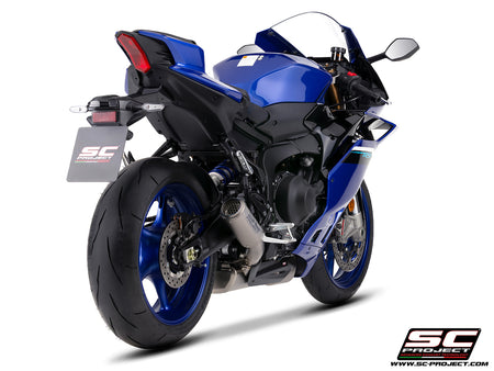 Yamaha R9 with SC-Project full exhaust system stainless steel, with CR-T titanium exhaust, with stoneguard grid, 3/4 rear view