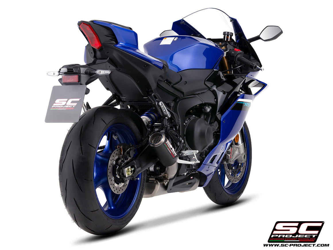 Yamaha R9 with SC-Project full exhaust system stainless steel, with CR-T carbon fibre exhaust, with stoneguard grid, 3/4 rear view