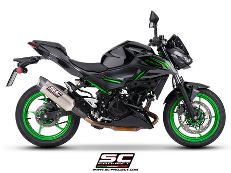 Kawasaki Z500 with SC-Project SC1-X titanium exhaust, 3/4 rear view
