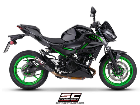 Kawasaki Z500 with SC-Project CR-T carbon fibre exhaust, with stoneguard grid, 3/4 rear view