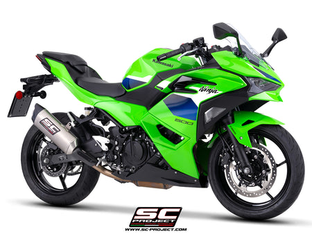 Kawasaki Ninja 500 with SC-Project SC1-X titanium exhaust, 3/4 rear view