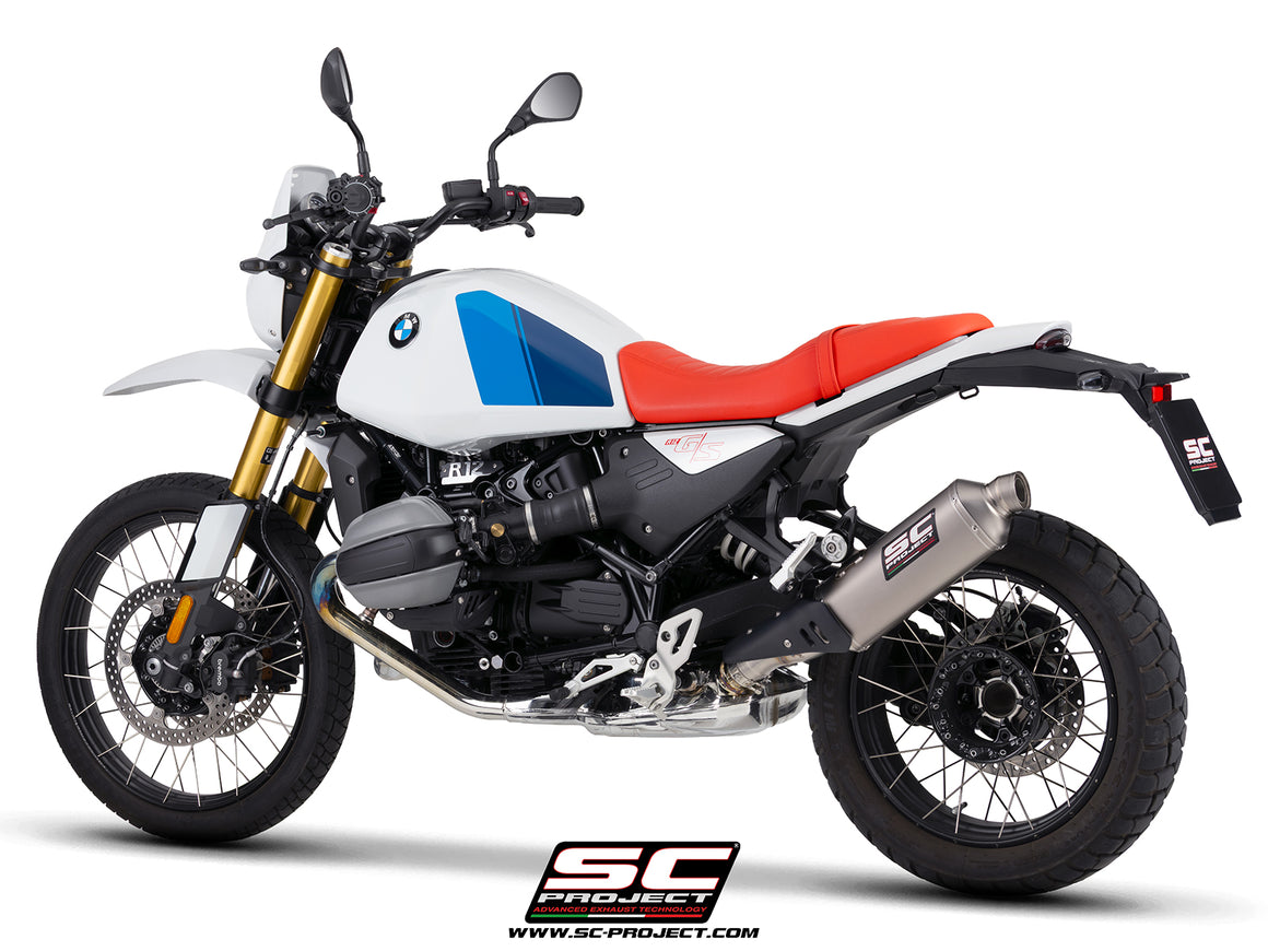 BMW R 12 G/S with SC-Project Rally Raid titanium exhaust, 3/4 rear view