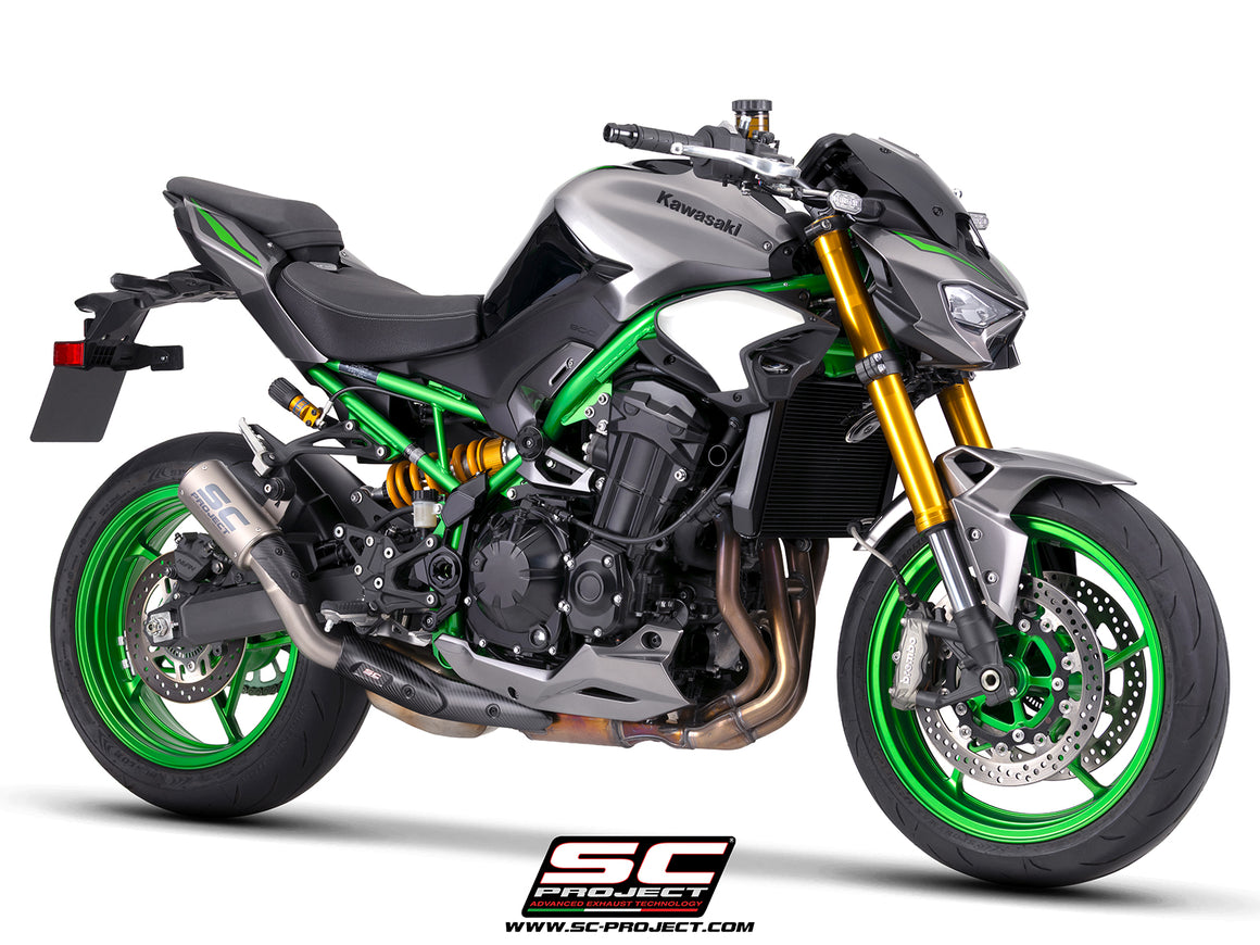 Picture of CR-T titanium exhaust, with carbon fiber heel guard and protection