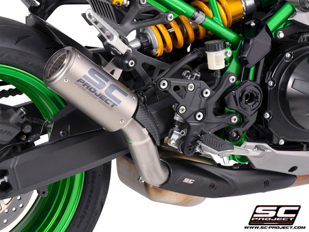 Picture of CR-T titanium exhaust, with carbon fiber heel guard and protection