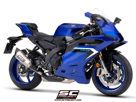 Yamaha R9 with SC-Project full exhaust system stainless steel, with SC1-R titanium exhaust, 3/4 rear view