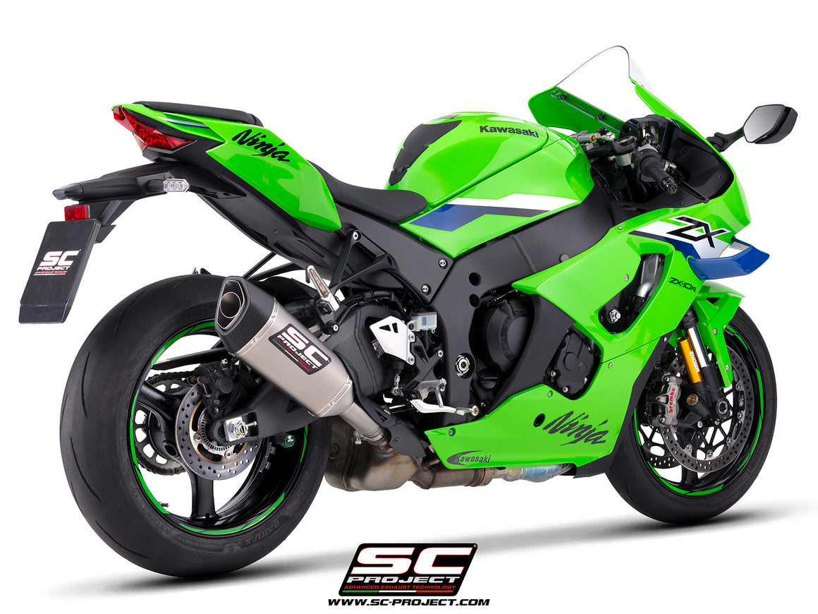 Kawasaki Ninja ZX-10R with SC-Project SC1-R titanium exhaust, 3/4 rear view