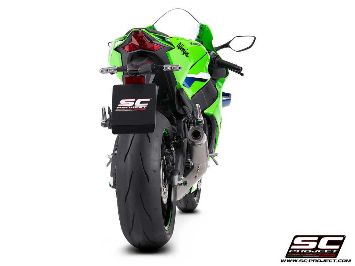 Kawasaki Ninja ZX-10R with SC-Project de-cat link pipe with GP70-R titanium exhaust, 3/4 rear view