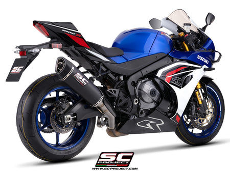 Suzuki GSX-R1000R with SC-Project SC1-R 350mm carbon fibre exhaust, 3/4 rear view