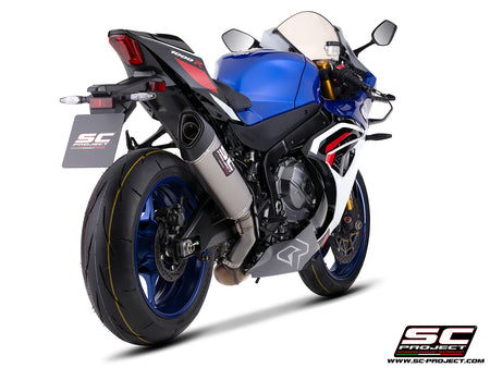 Suzuki GSX-R1000R with SC-Project SC1-R 350mm titanium exhaust, 3/4 rear view
