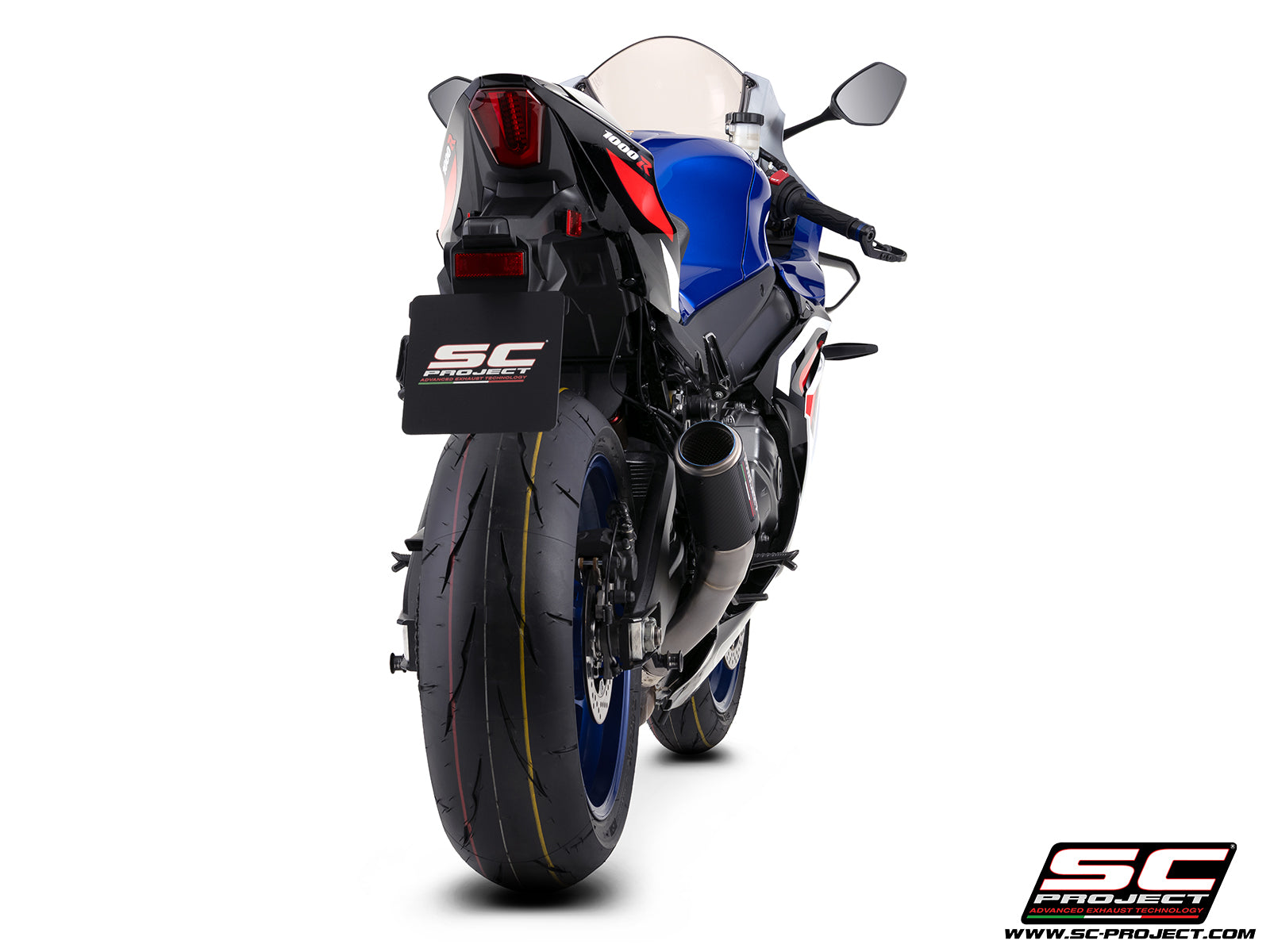 Suzuki GSX-R1000R with SC-Project CR-T carbon fibre exhaust, 3/4 rear view