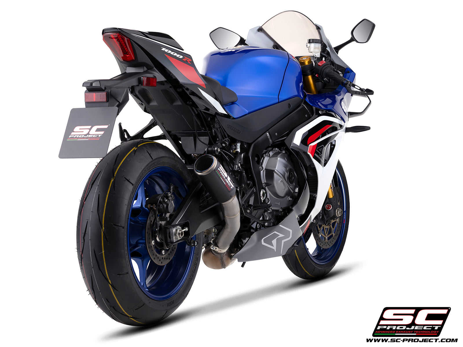 Suzuki GSX-R1000R with SC-Project CR-T carbon fibre exhaust, 3/4 rear view