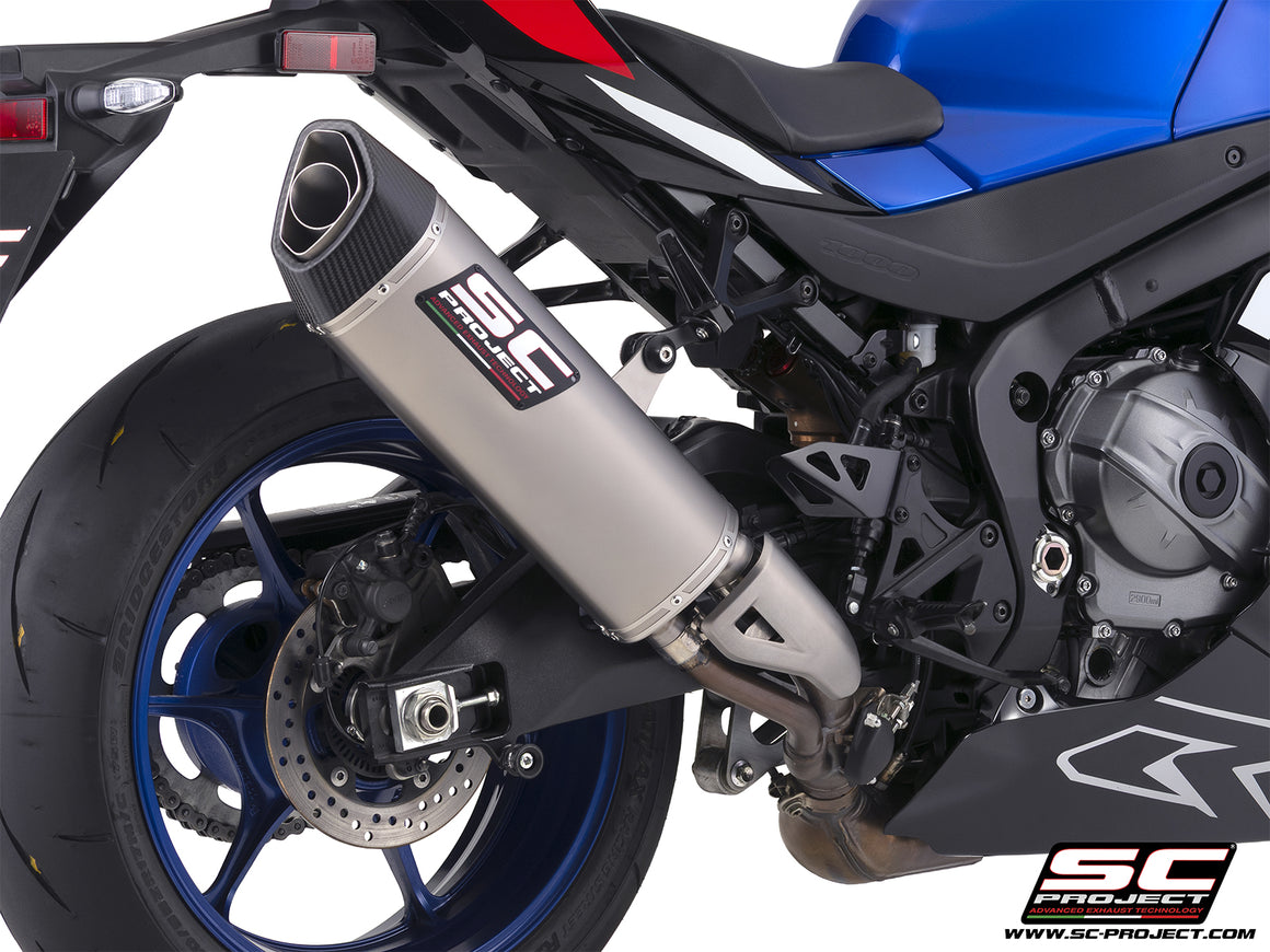 Suzuki GSX-R1000R with SC-Project SC1-R GT titanium exhaust, 3/4 rear view