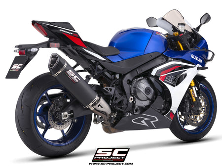Suzuki GSX-R1000R with SC-Project SC1-R GT carbon fibre exhaust, 3/4 rear view